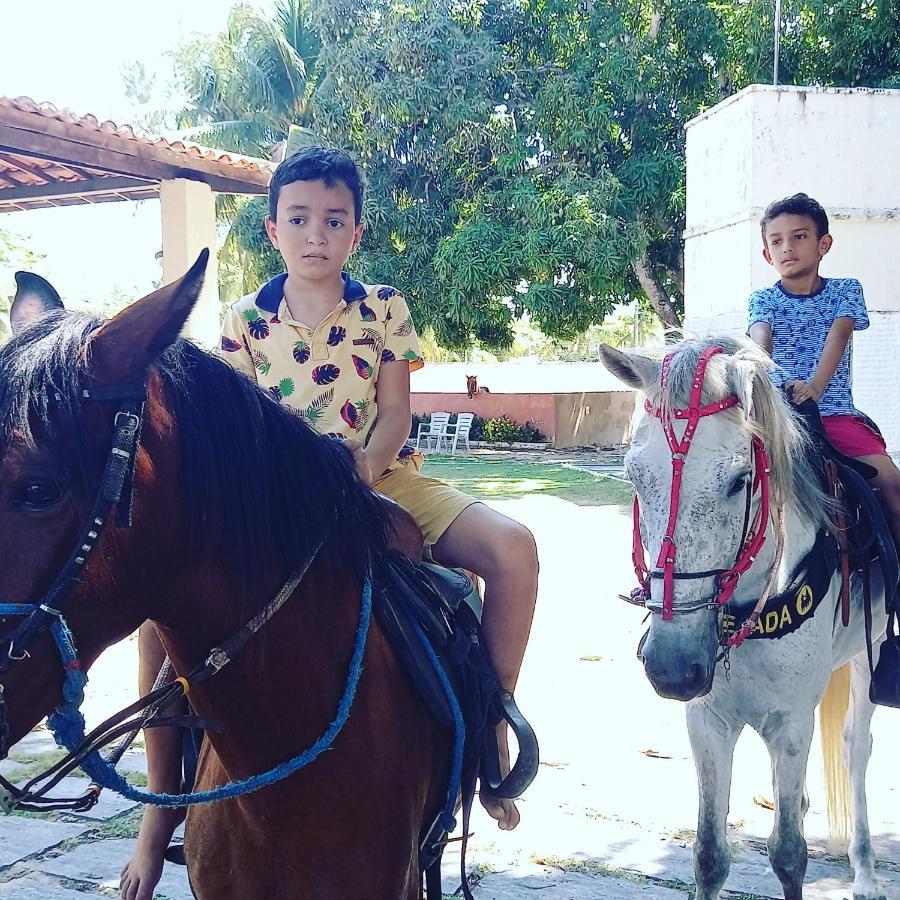 Hotel Fazenda Recanto Das Aguiasアキラス エクステリア 写真